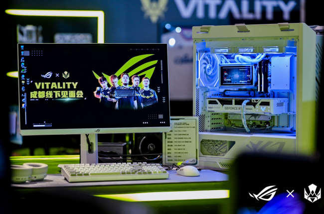 嗨翻成都ROG装备集结开启电竞新体验开元棋牌Vitality粉丝见面会(图10) 嗨翻成都ROG装备集结开启电竞新体验开元棋牌Vitality粉丝见面会(图10)