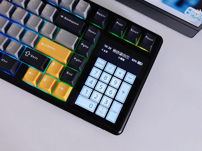 L99带您解锁机械键盘新形态开元棋牌试玩触控大屏加持狼蛛(图3)