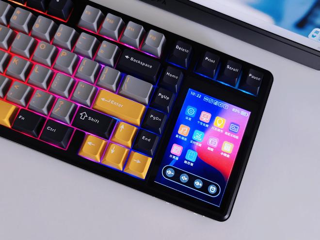 L99带您解锁机械键盘新形态开元棋牌试玩触控大屏加持狼蛛(图6)